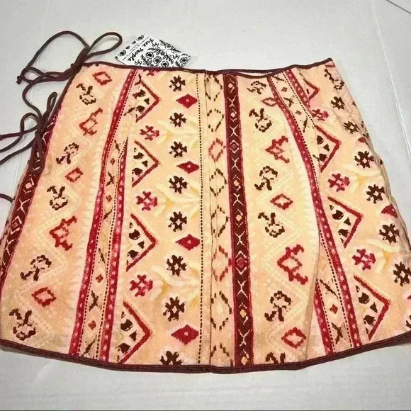 FREE PEOPLE Womens CLEO Aztec Printed Side Slit Wrap Mini Skirt Sz XS NWT Sample - Picture 5 of 11